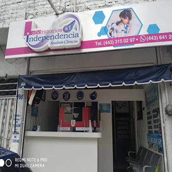 Fachada de la sucursal Bucareli de Laboratorios Independencia